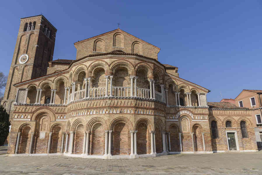 Italia - Venecia 295 - isla de Murano - basílica de Santa María y San Donato.jpg